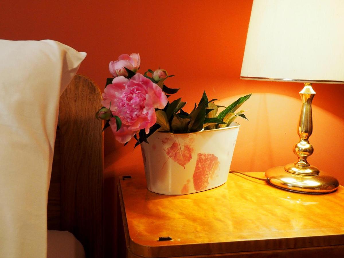Guest House Sara Latin Екстериор снимка